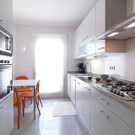 Flh - Restelo Spacious Duplex With View Lisboa